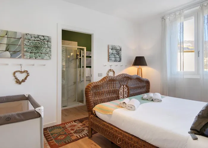 Apartment Retreat - *